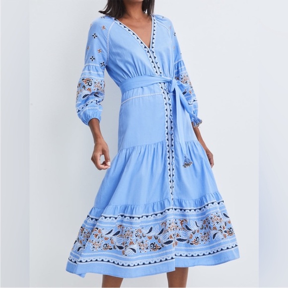 Veronica Beard Dresses & Skirts - Veronica Beard Size 4 Freyja
Blue Linen & Cotton Embroidered Button Detail Dress